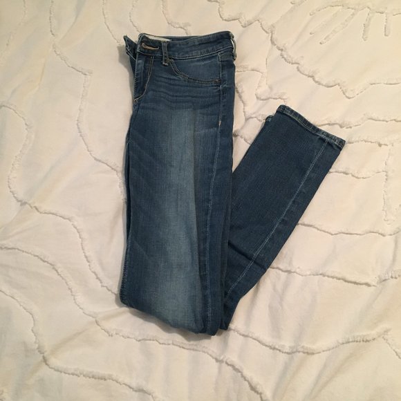 medium wash skinny jeans - Picture 3 of 4